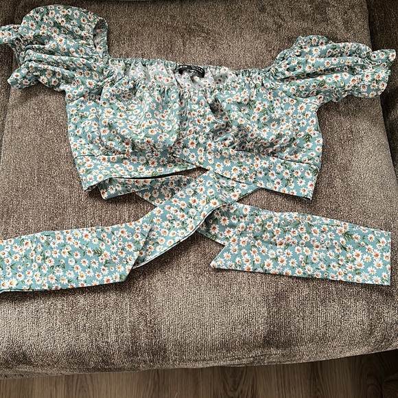 Floral crop top - Picture 1 of 1